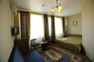Гостиница Виват Краснодар Стандартный двухместный номер с 1 кроватью-1